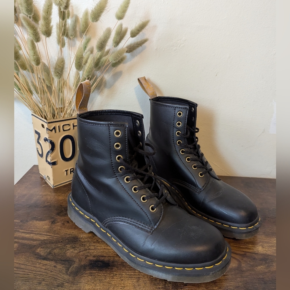 Dr. Martens Vegan 1460 Felix boots - black